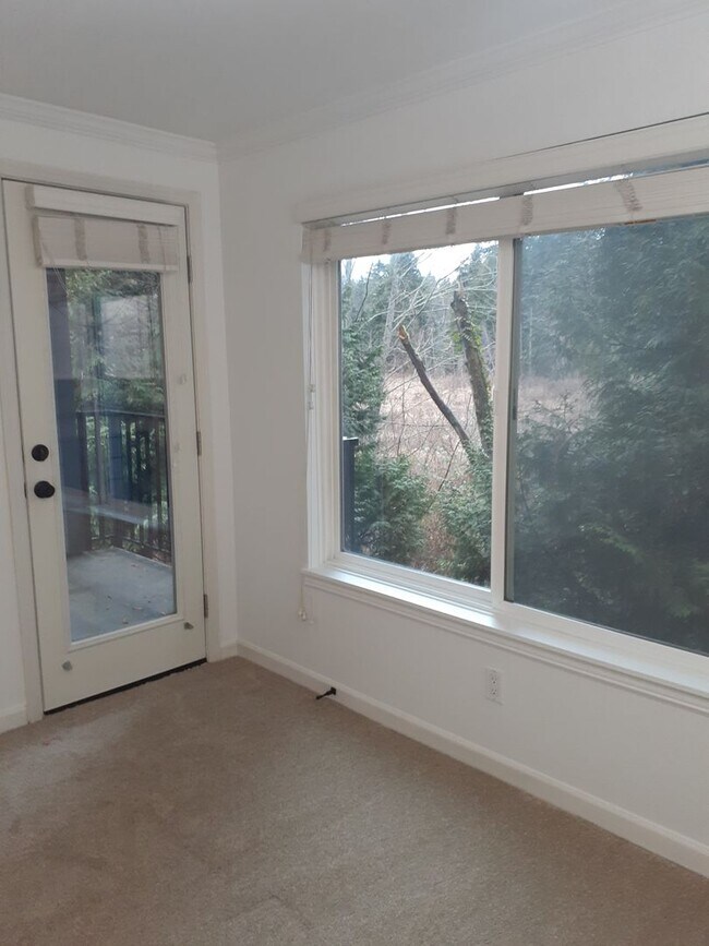 Foto del edificio - Kirkland Place Condominium