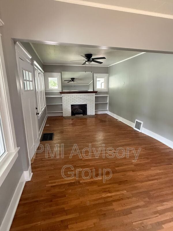 Building Photo - 1801 SW Huntoon St
