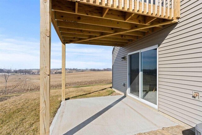 Foto del edificio - Chloe Drive Townhomes