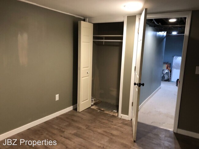 Building Photo - 5 br, 2 bath House - 407 11th Street Sw