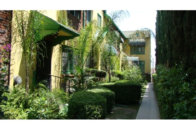 Foto del edificio - 4214 W Adams Blvd