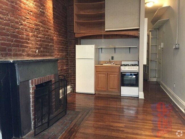 Building Photo - West Village 1-Bedroom with Pre-War Charm