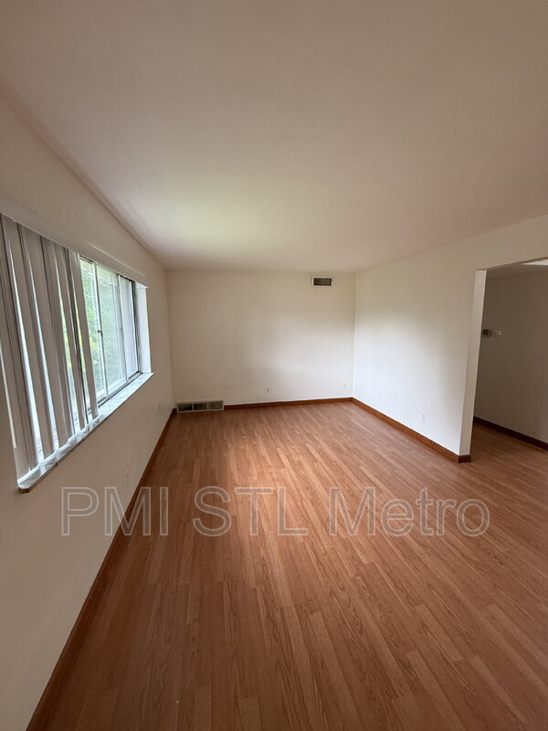 Foto del edificio - 4838 S Broadway St