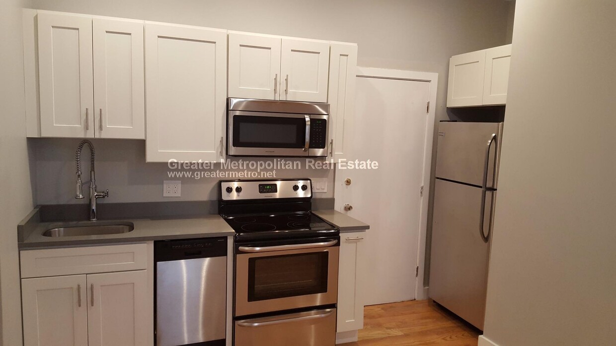 Primary Photo - 535 E 8th St