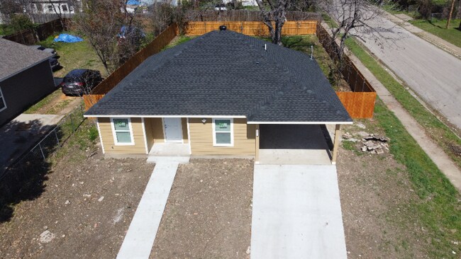 Foto del edificio - 1257 Davis Ave