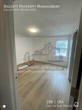 Building Photo - 30 Stoneycrest Dr
