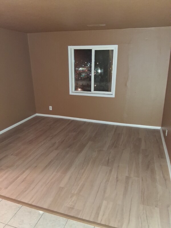 Foto del edificio - 111 Hilltop Ct