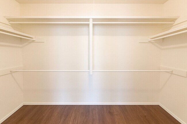 Building Photo - 8109 NW Gray Warr Ave