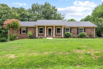 Building Photo - 507 Hay Market Rd