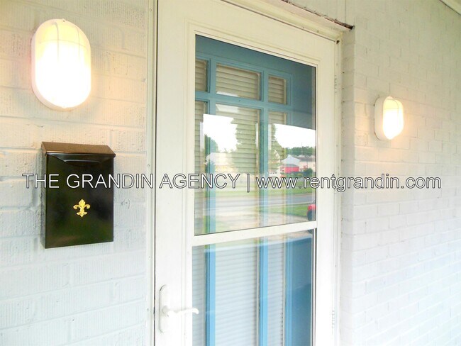 Foto del edificio - 931 13th St SE