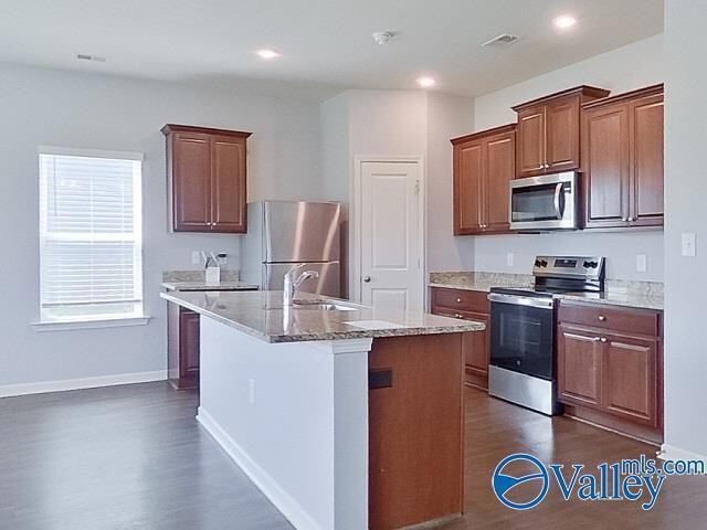 Foto del edificio - 1142 Freedom Pkwy