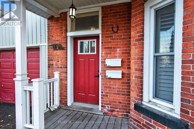 Building Photo - 115 Tecumseth St