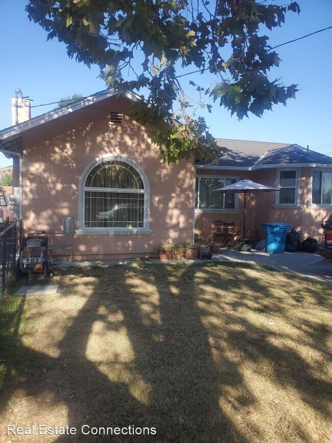 Foto del edificio - 2 br, 2 bath House - 66 N. White Road