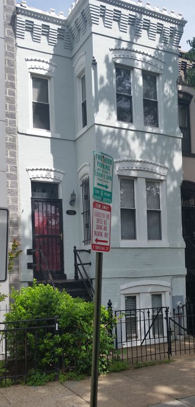 Foto principal - 735 6th St NE