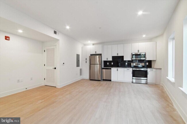 Foto del edificio - 1643 N 2nd St