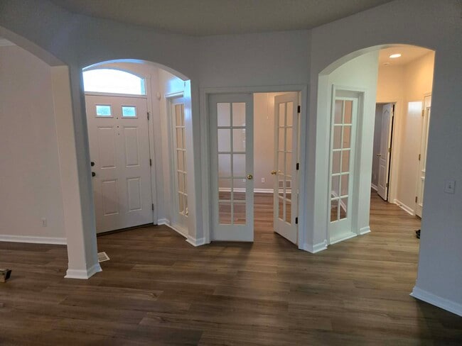 Building Photo - 9513 S 26th Ave