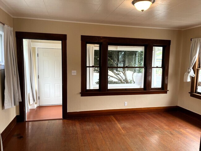 Building Photo - Pet-Friendly Centrally Located Fortuna Home Just Off Main Street!