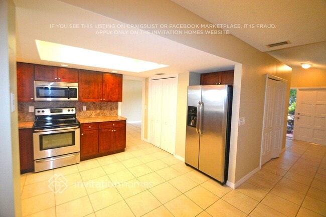Foto del edificio - 10851 NW 32nd Ct