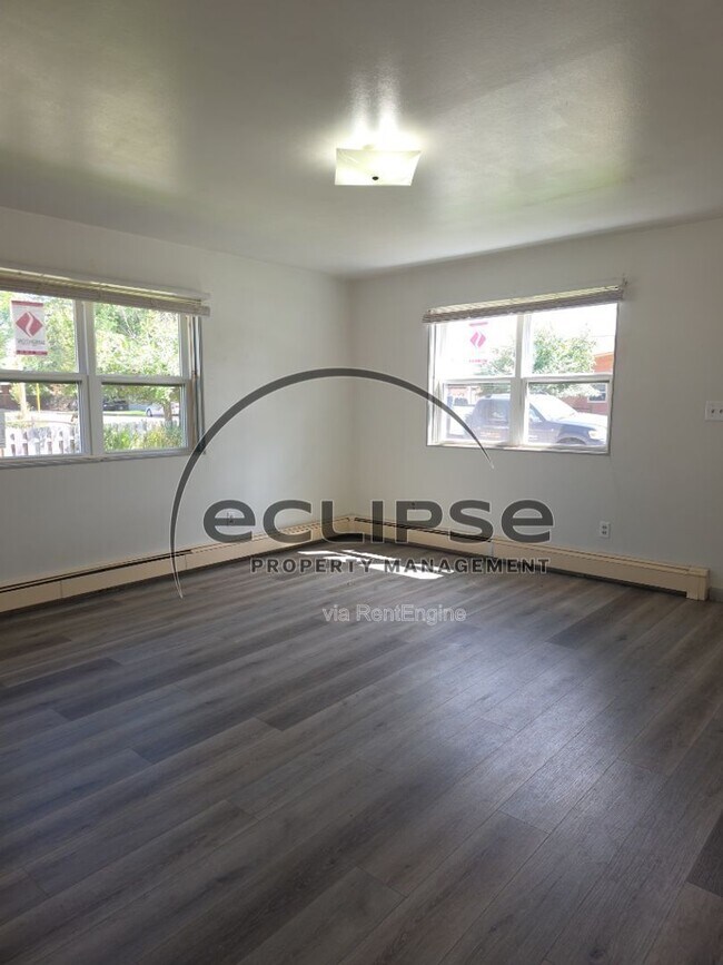 Foto del edificio - 731 3rd St