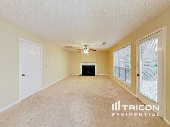 Foto del edificio - 2654 Marleigh Farm Rd NW
