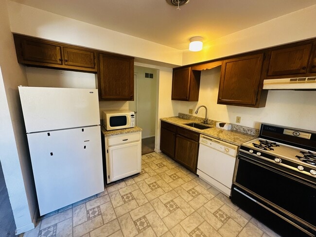 Photo - 54-1 Holly Dr (Reading, PA) Apartment