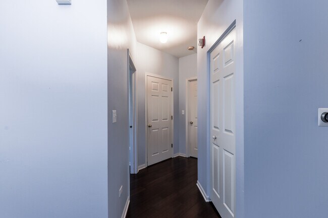 Building Photo - 2973 Kentshire Cir