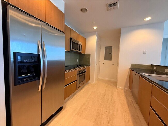 Foto del edificio - 1050 Brickell Ave