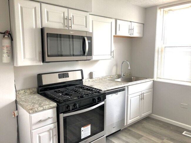 Foto del edificio - 2029 Rose St