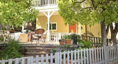 Building Photo - 1340 Hospital Rd