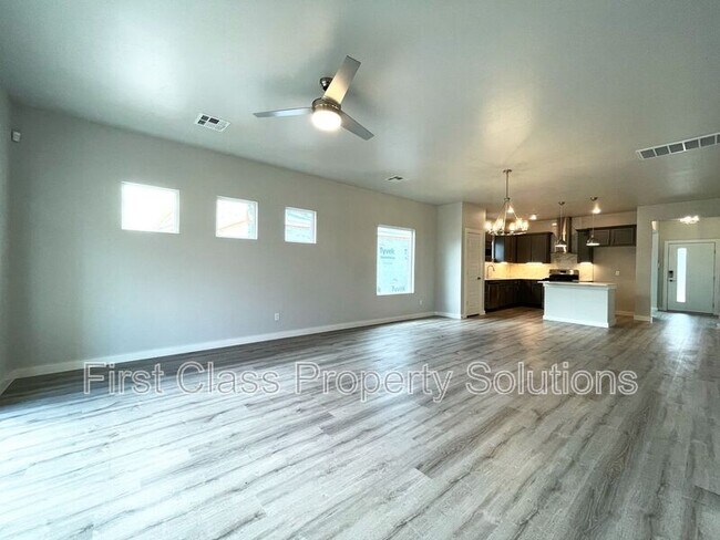 Foto del edificio - 512 NW 176th Terrace