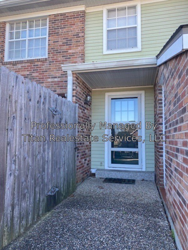 Primary Photo - 200 Lodge Dr