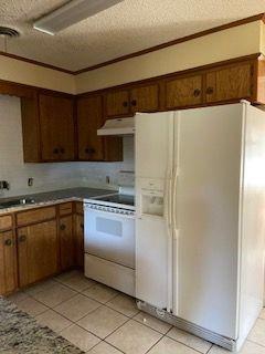 Building Photo - 4810 Robertson Dr