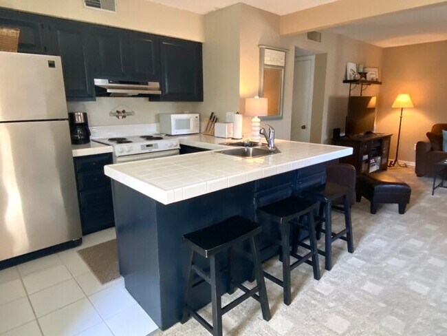 Foto del edificio - 1617 Live Oak Park