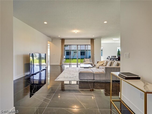 Foto del edificio - 5126 Panella Ave