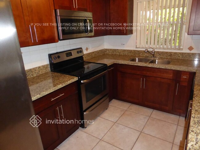 Foto del edificio - 8425 SW 42nd Ct