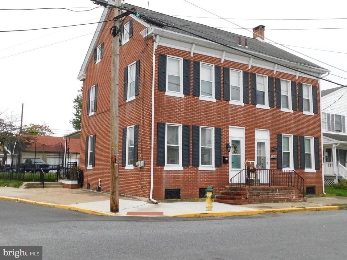 230 E 4th St, Boyertown, PA 19512 House Rental in Boyertown, PA
