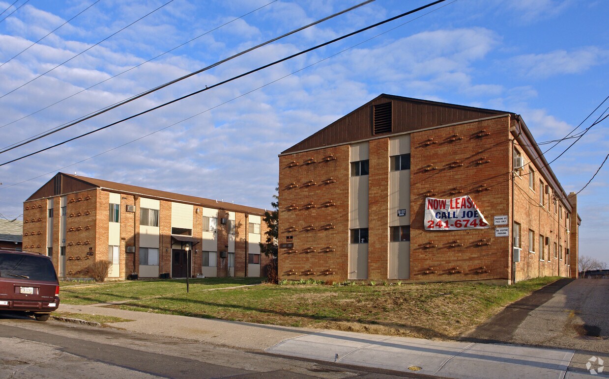 Primary Photo - Beecher 860