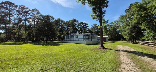 Foto del edificio - 24430 Oak Hollow Blvd