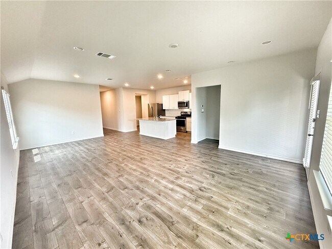 Foto del edificio - 380 Arbor Hills