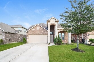 Building Photo - 13207 Clover Creek Point Ln