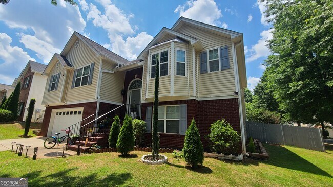Building Photo - 1042 Wallace Hill Ridge SE