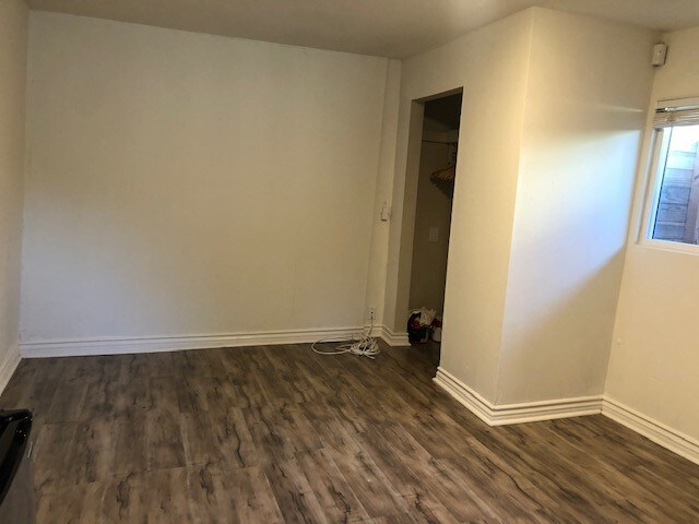 Foto del edificio - 2632 S West View St