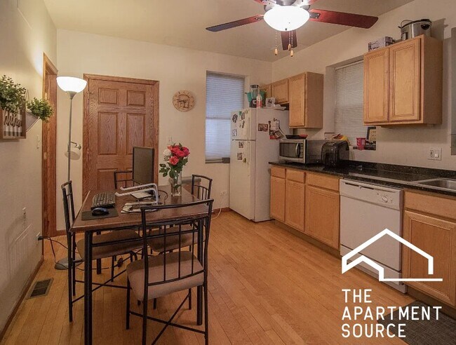 Foto del edificio - 2043 N Leavitt St