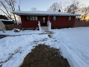 Building Photo - 16 Arrowhead Dr