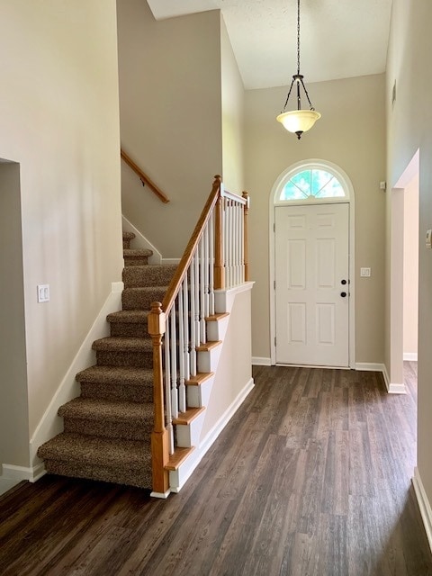 Foto del edificio - AVAILABLE for MOVE IN MID JULY! Two Story 3 Bed/2.5 Bath in Swim/Tennis Community...FREE Lawn Care!