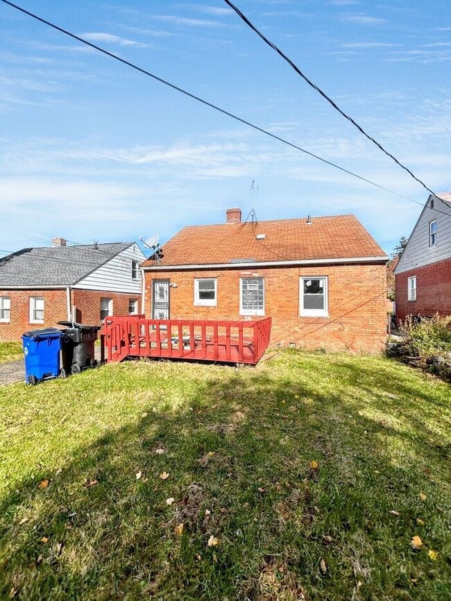 Building Photo - 16910 Palda Dr