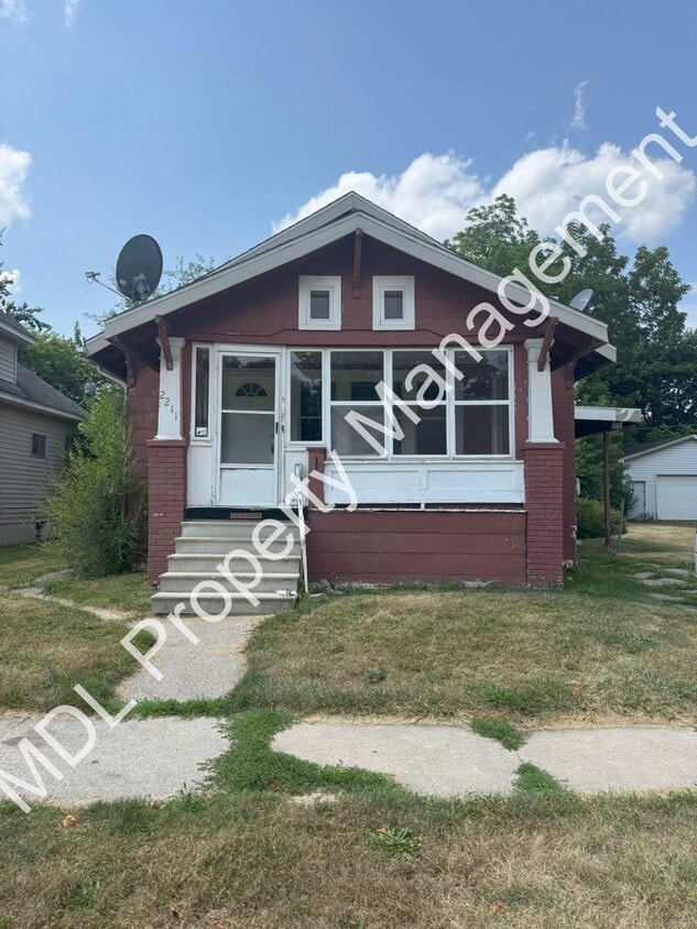 Primary Photo - Charming 3 bedroom 2 bath