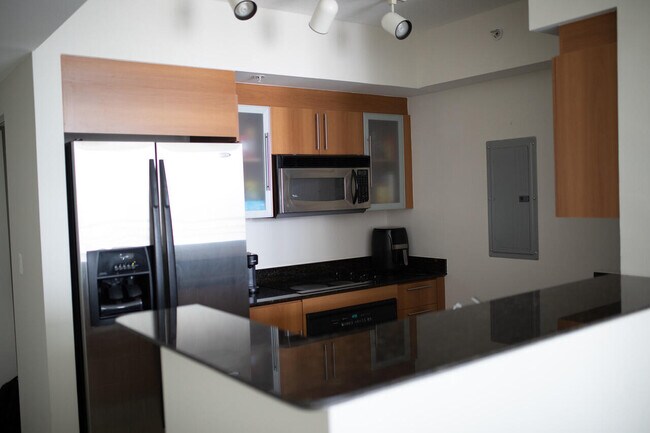Foto del edificio - 325 S Biscayne Blvd