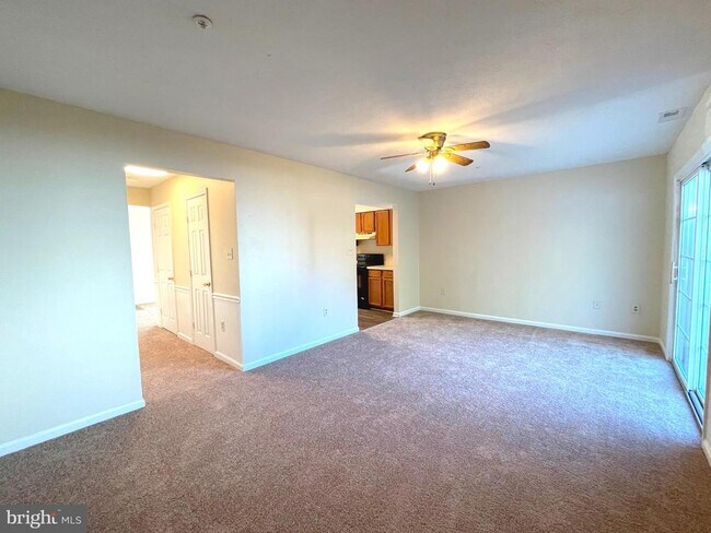 Building Photo - 46280 Mako Way