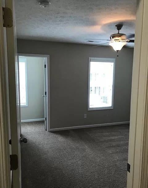 Building Photo - 220 Grove Ln
